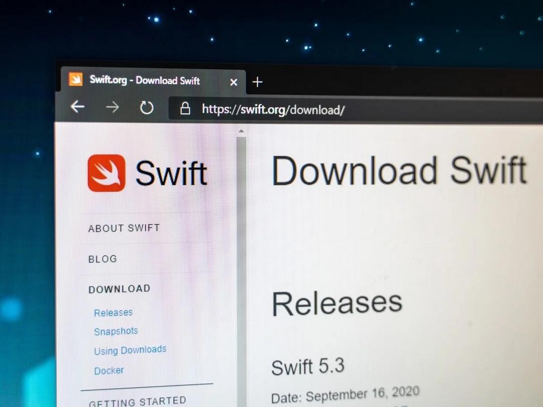 从现在开始可以使用Swift语言在Windows 10开发软件