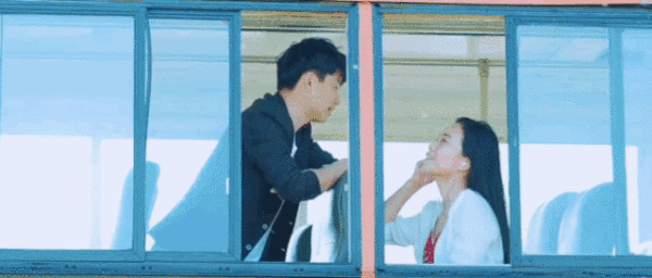 蔡康永：“你不必在朋友圈里假装生活”
